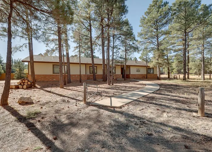 Holiday home Country Club 18 Mi To Arizona Snowbowl!